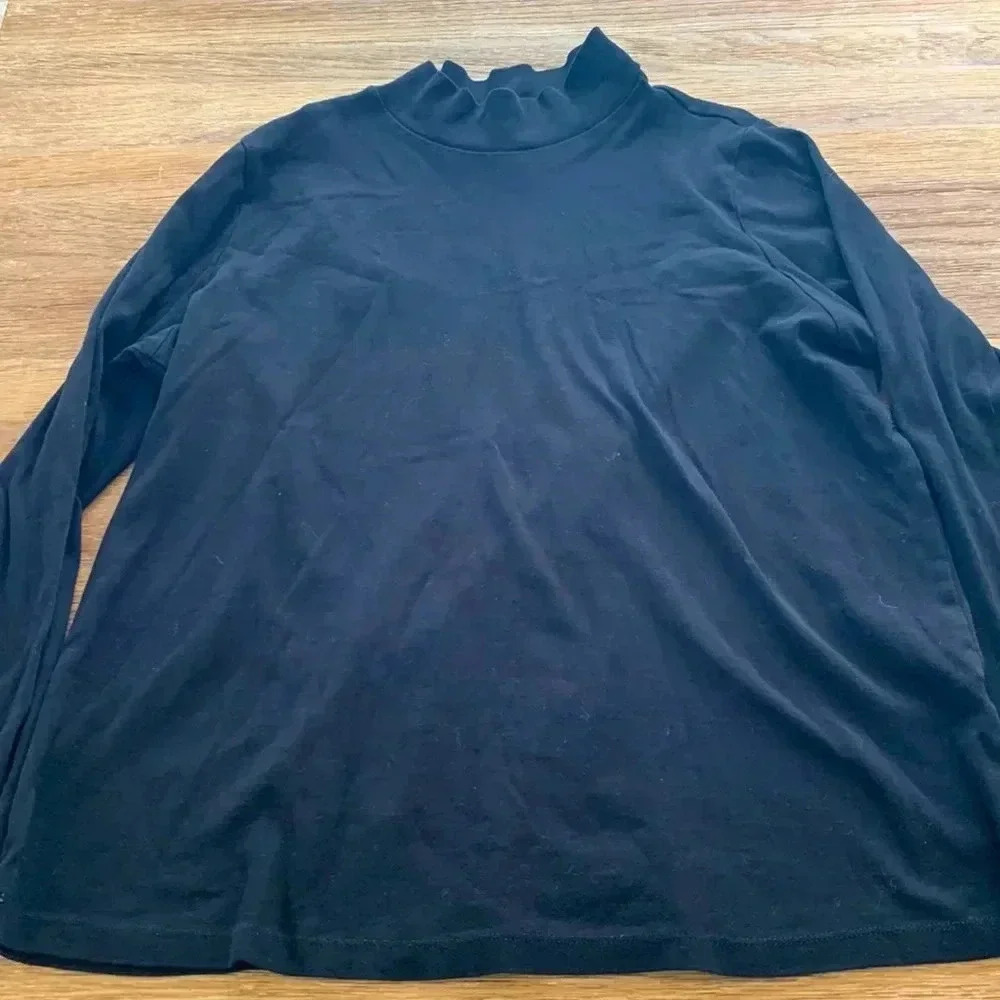 Cj banks size 1X long sleeve black shirt